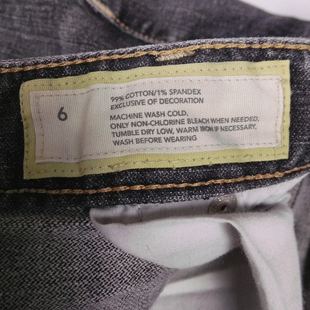LOFT Slim Boot Black Wash Shorts Size 6 - Picture 4 of 6
